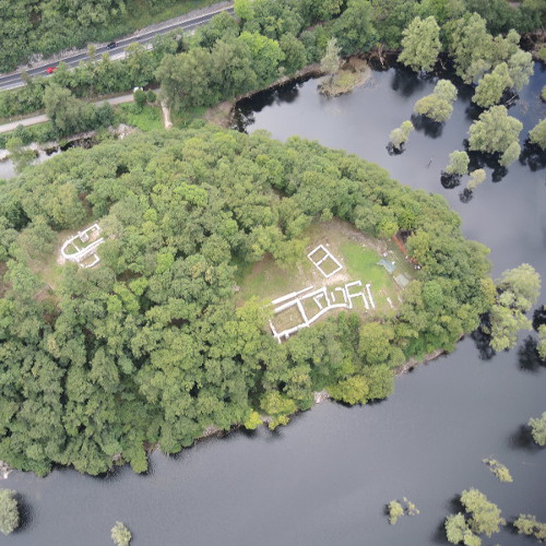 Alla scoperta del sito archeologico sull'Isola di S. Andrea - Loppio (foto A. Dardani)